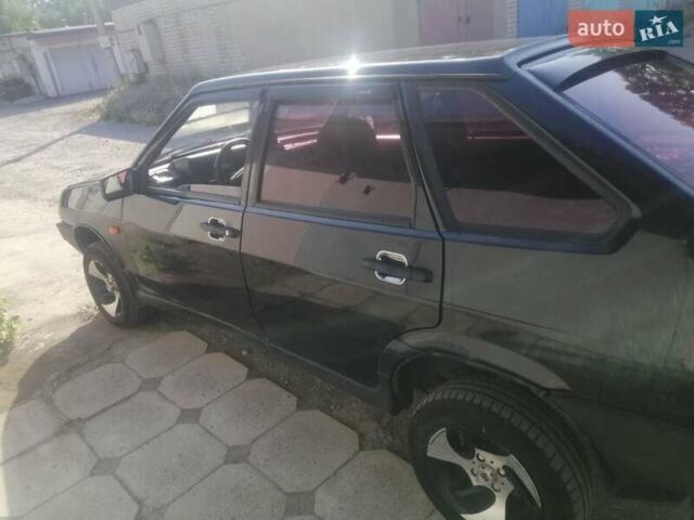 Черный ВАЗ 2109, объемом двигателя 1.5 л и пробегом 300 тыс. км за 1402 $, фото 4 на Automoto.ua