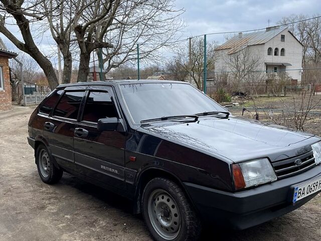 Чорний ВАЗ 2109, об'ємом двигуна 1.5 л та пробігом 183 тис. км за 2150 $, фото 2 на Automoto.ua