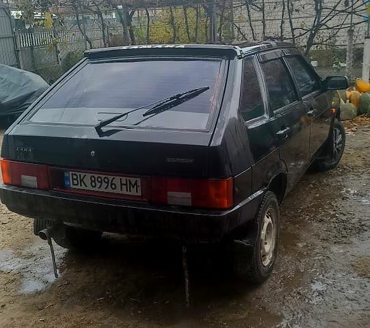 Черный ВАЗ 2109, объемом двигателя 1.5 л и пробегом 107 тыс. км за 1500 $, фото 1 на Automoto.ua