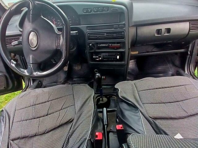 Черный ВАЗ 2109, объемом двигателя 1.6 л и пробегом 147 тыс. км за 1600 $, фото 2 на Automoto.ua