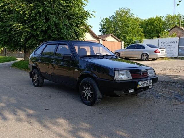 Чорний ВАЗ 2109, об'ємом двигуна 1.6 л та пробігом 160 тис. км за 2000 $, фото 4 на Automoto.ua