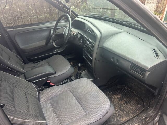 Черный ВАЗ 2109, объемом двигателя 1.6 л и пробегом 200 тыс. км за 1999 $, фото 4 на Automoto.ua