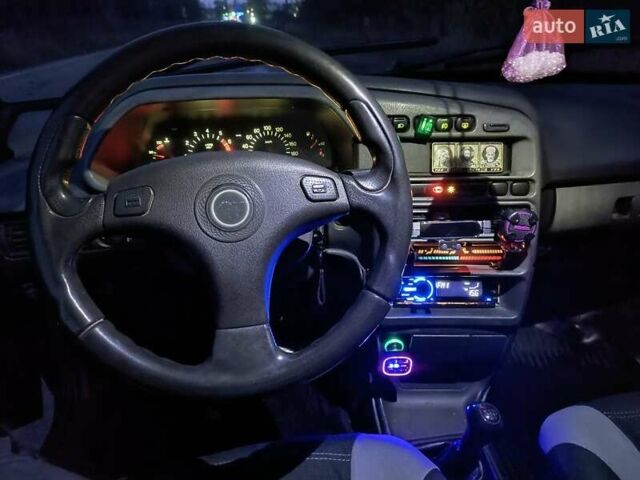 Черный ВАЗ 2109, объемом двигателя 1.6 л и пробегом 340 тыс. км за 1750 $, фото 5 на Automoto.ua