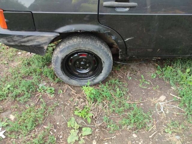 Черный ВАЗ 2109, объемом двигателя 1.6 л и пробегом 3 тыс. км за 500 $, фото 3 на Automoto.ua