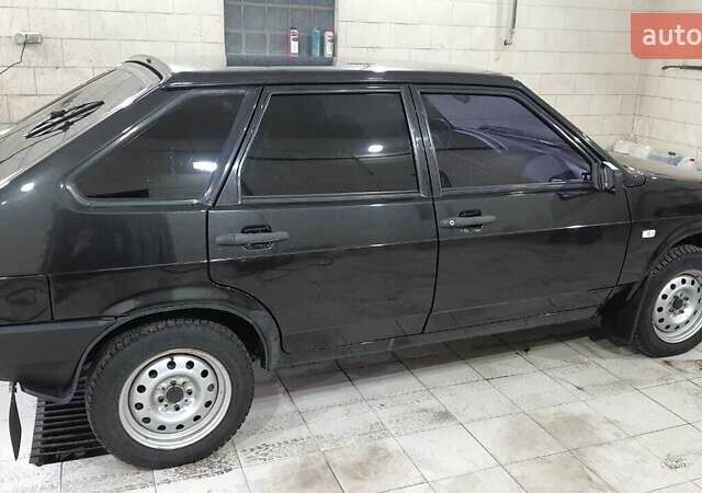 Чорний ВАЗ 2109, об'ємом двигуна 1.6 л та пробігом 150 тис. км за 1900 $, фото 4 на Automoto.ua