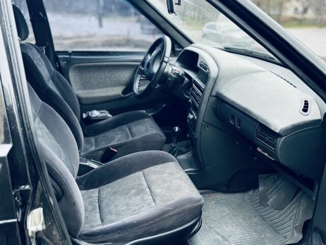 Черный ВАЗ 2109, объемом двигателя 1.6 л и пробегом 20 тыс. км за 1750 $, фото 6 на Automoto.ua