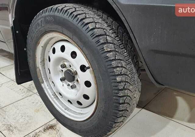 Чорний ВАЗ 2109, об'ємом двигуна 1.6 л та пробігом 150 тис. км за 1900 $, фото 2 на Automoto.ua