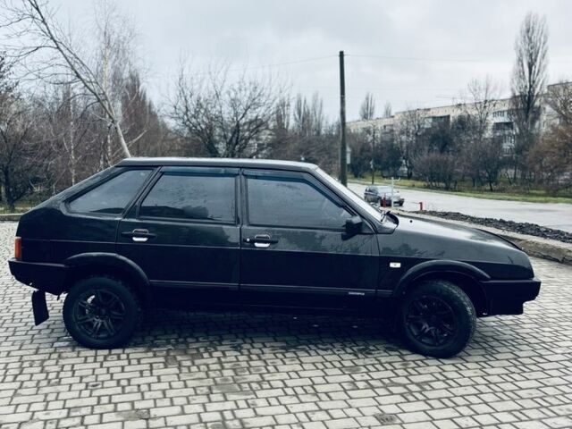Черный ВАЗ 2109, объемом двигателя 1.6 л и пробегом 20 тыс. км за 1750 $, фото 2 на Automoto.ua