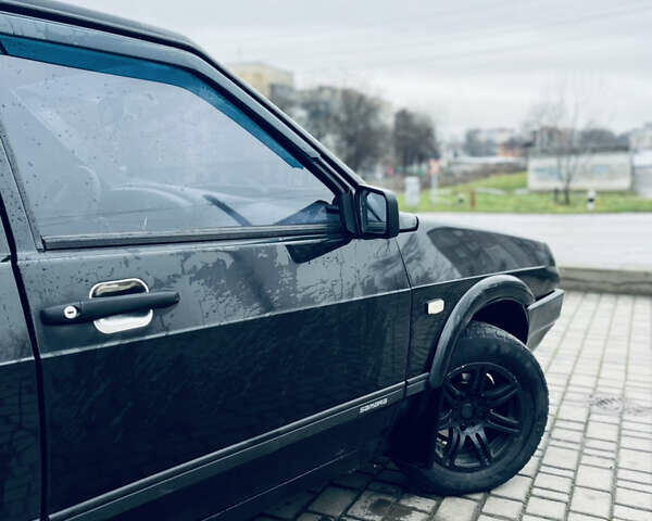 Черный ВАЗ 2109, объемом двигателя 1.6 л и пробегом 28 тыс. км за 1750 $, фото 21 на Automoto.ua
