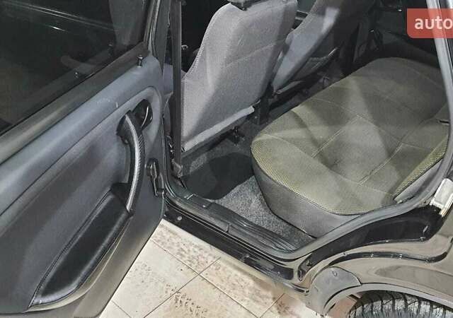 Чорний ВАЗ 2109, об'ємом двигуна 1.6 л та пробігом 150 тис. км за 1900 $, фото 8 на Automoto.ua