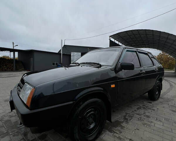 Черный ВАЗ 2109, объемом двигателя 1.6 л и пробегом 90 тыс. км за 3100 $, фото 9 на Automoto.ua