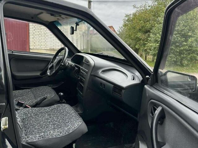 Черный ВАЗ 2109, объемом двигателя 1.6 л и пробегом 90 тыс. км за 1200 $, фото 4 на Automoto.ua