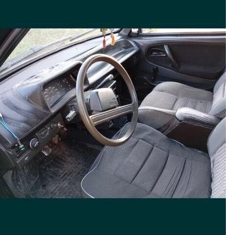 Чорний ВАЗ 2109, об'ємом двигуна 1.5 л та пробігом 280 тис. км за 650 $, фото 3 на Automoto.ua