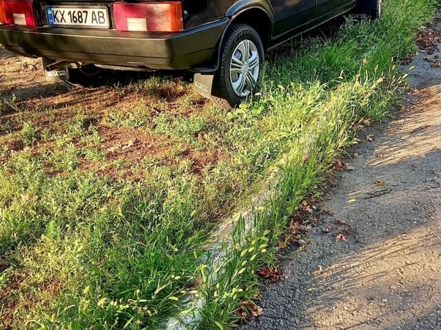 Черный ВАЗ 2109, объемом двигателя 0 л и пробегом 35 тыс. км за 41200 $, фото 2 на Automoto.ua