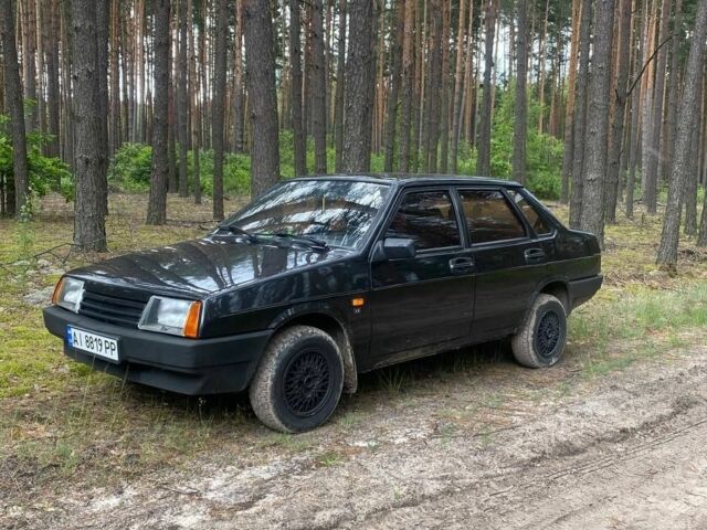 Чорний ВАЗ 2109, об'ємом двигуна 1.5 л та пробігом 230 тис. км за 1182 $, фото 13 на Automoto.ua