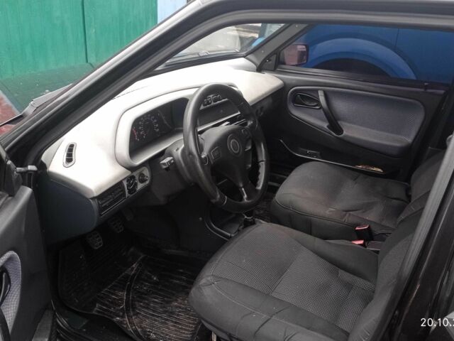 Черный ВАЗ 2109, объемом двигателя 1.6 л и пробегом 152 тыс. км за 1544 $, фото 3 на Automoto.ua