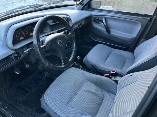 Чорний ВАЗ 2109, об'ємом двигуна 1.6 л та пробігом 217 тис. км за 1499 $, фото 10 на Automoto.ua