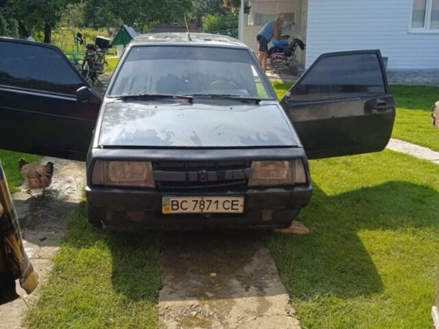 Черный ВАЗ 2109, объемом двигателя 0 л и пробегом 300 тыс. км за 400 $, фото 1 на Automoto.ua