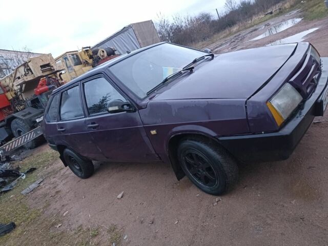 Фиолетовый ВАЗ 2109, объемом двигателя 1.5 л и пробегом 230 тыс. км за 300 $, фото 1 на Automoto.ua