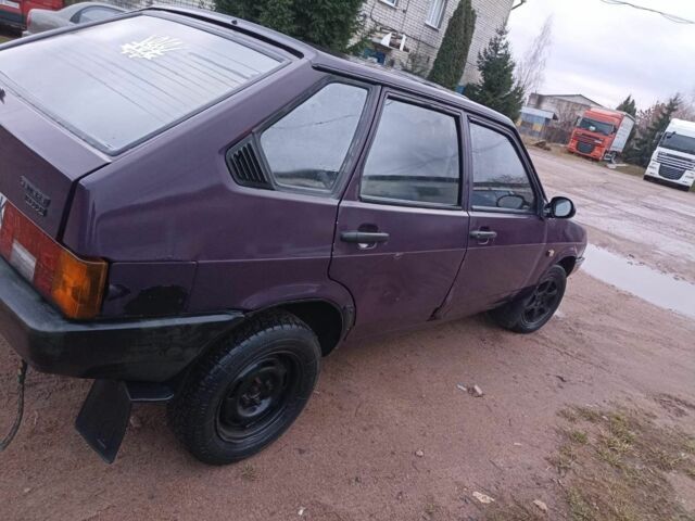 Фиолетовый ВАЗ 2109, объемом двигателя 1.5 л и пробегом 230 тыс. км за 300 $, фото 3 на Automoto.ua