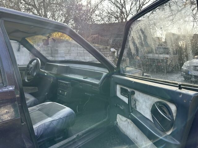 Фиолетовый ВАЗ 2109, объемом двигателя 1.5 л и пробегом 100 тыс. км за 700 $, фото 4 на Automoto.ua