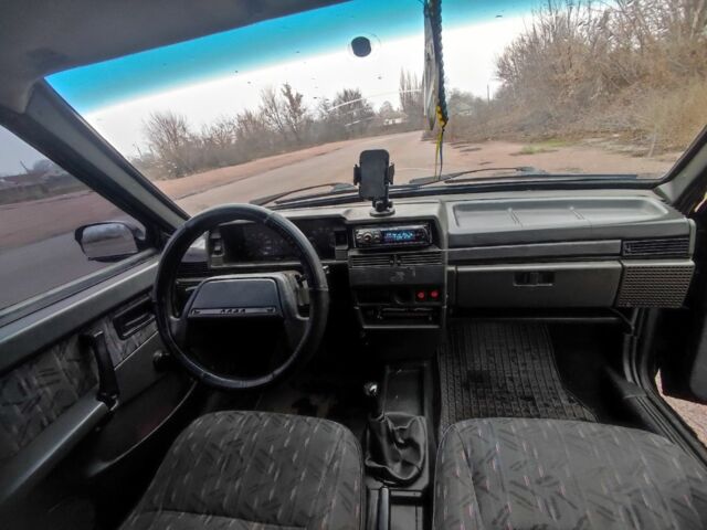 Фіолетовий ВАЗ 2109, об'ємом двигуна 1.5 л та пробігом 170 тис. км за 1250 $, фото 5 на Automoto.ua