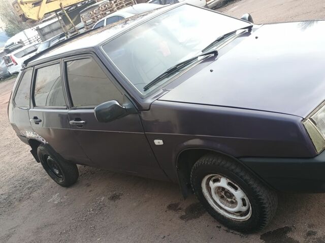 Фиолетовый ВАЗ 2109, объемом двигателя 0 л и пробегом 300 тыс. км за 950 $, фото 2 на Automoto.ua