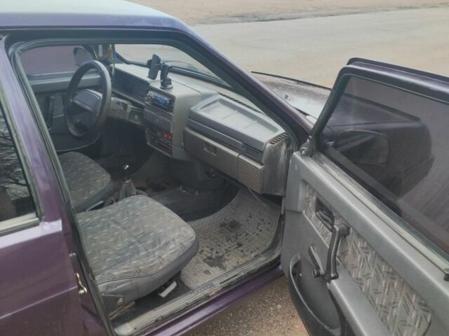 Фіолетовий ВАЗ 2109, об'ємом двигуна 1.5 л та пробігом 170 тис. км за 1250 $, фото 4 на Automoto.ua