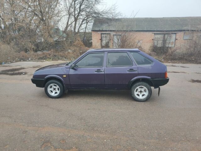 Фіолетовий ВАЗ 2109, об'ємом двигуна 1.5 л та пробігом 170 тис. км за 1250 $, фото 1 на Automoto.ua