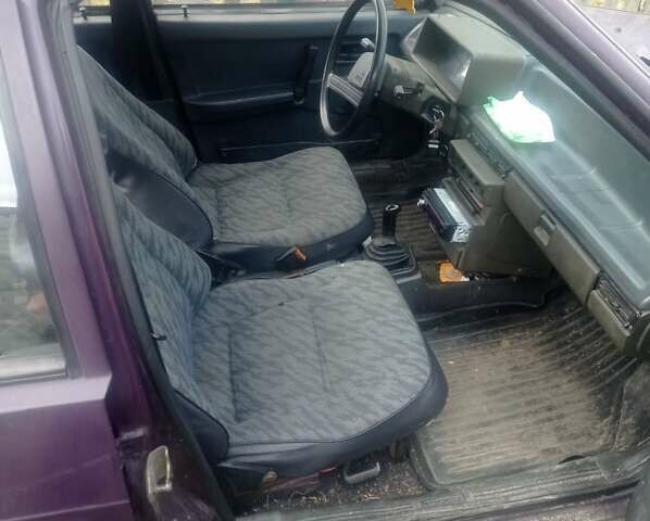 ВАЗ 2109 1999 в Сколе на Automoto.ua Фиолетовый ВАЗ 2109, объемом двигателя 1.5 л и пробегом 350 тыс. км за 750 $, фото 1 на Automoto.ua