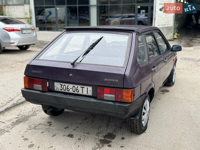 Фиолетовый ВАЗ 2109, объемом двигателя 1.5 л и пробегом 222 тыс. км за 750 $, фото 4 на Automoto.ua