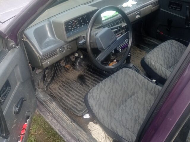 ВАЗ 2109 1999 в Сколе на Automoto.ua Фиолетовый ВАЗ 2109, объемом двигателя 1.5 л и пробегом 350 тыс. км за 750 $, фото 2 на Automoto.ua