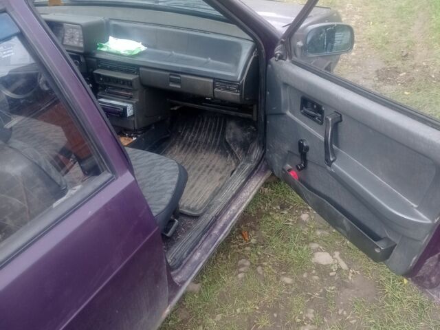ВАЗ 2109 1999 в Сколе на Automoto.ua Фиолетовый ВАЗ 2109, объемом двигателя 1.5 л и пробегом 350 тыс. км за 750 $, фото 1 на Automoto.ua
