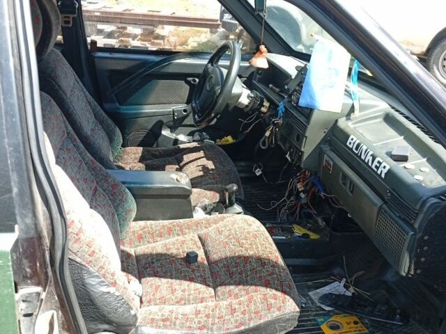 Коричневый ВАЗ 2109, объемом двигателя 0 л и пробегом 350 тыс. км за 475 $, фото 3 на Automoto.ua