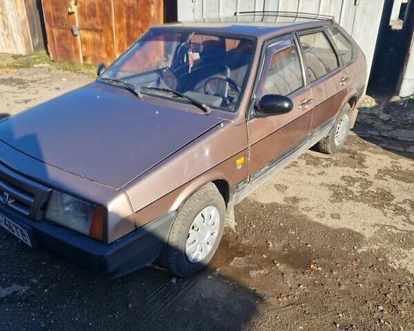 Коричневый ВАЗ 2109, объемом двигателя 0 л и пробегом 210 тыс. км за 990 $, фото 1 на Automoto.ua