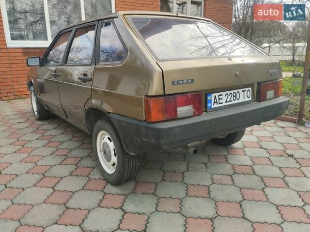 Коричневый ВАЗ 2109, объемом двигателя 1.5 л и пробегом 380 тыс. км за 1250 $, фото 2 на Automoto.ua