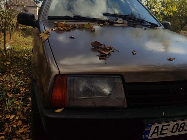 Коричневый ВАЗ 2109, объемом двигателя 1.5 л и пробегом 90 тыс. км за 1423 $, фото 2 на Automoto.ua