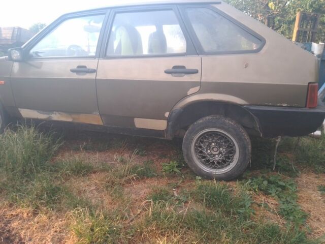 Коричневый ВАЗ 2109, объемом двигателя 1.5 л и пробегом 353 тыс. км за 999 $, фото 6 на Automoto.ua