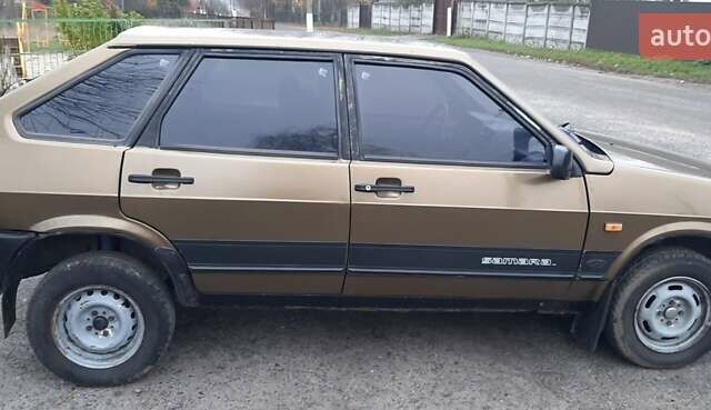 Коричневый ВАЗ 2109, объемом двигателя 1.5 л и пробегом 240 тыс. км за 1450 $, фото 11 на Automoto.ua