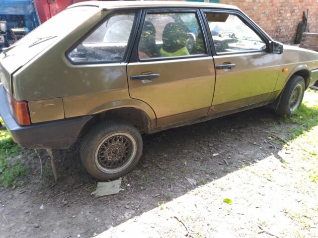 Коричневый ВАЗ 2109, объемом двигателя 1.5 л и пробегом 353 тыс. км за 999 $, фото 2 на Automoto.ua