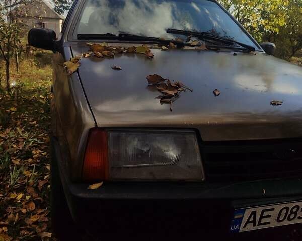 Коричневый ВАЗ 2109, объемом двигателя 1.5 л и пробегом 90 тыс. км за 1423 $, фото 1 на Automoto.ua