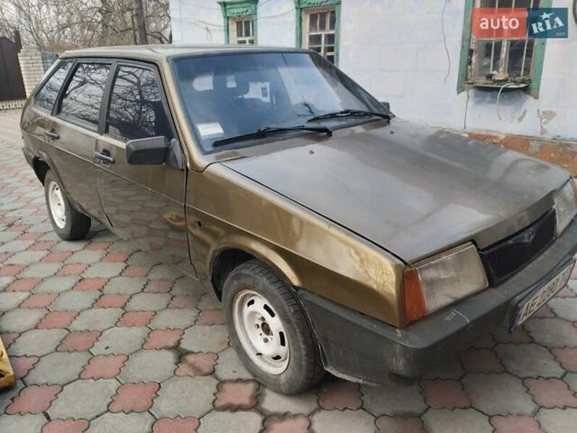 Коричневый ВАЗ 2109, объемом двигателя 1.5 л и пробегом 380 тыс. км за 1250 $, фото 5 на Automoto.ua