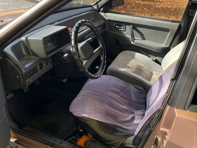 Коричневый ВАЗ 2109, объемом двигателя 1.5 л и пробегом 200 тыс. км за 1350 $, фото 6 на Automoto.ua