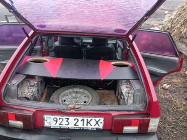 Красный ВАЗ 2109, объемом двигателя 1.5 л и пробегом 370 тыс. км за 404 $, фото 10 на Automoto.ua