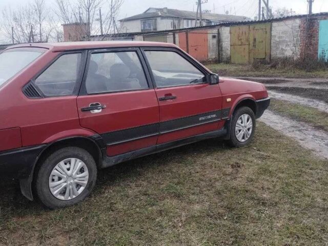 Красный ВАЗ 2109, объемом двигателя 1.3 л и пробегом 9 тыс. км за 945 $, фото 3 на Automoto.ua