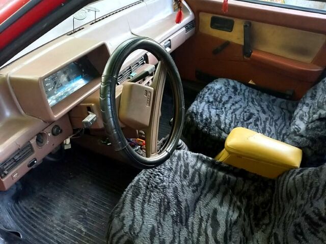 Красный ВАЗ 2109, объемом двигателя 1.3 л и пробегом 0 тыс. км за 850 $, фото 4 на Automoto.ua