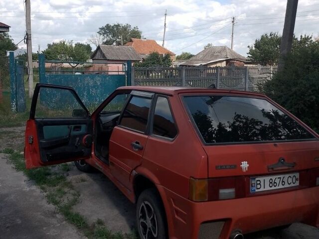Красный ВАЗ 2109, объемом двигателя 1.3 л и пробегом 200 тыс. км за 961 $, фото 4 на Automoto.ua