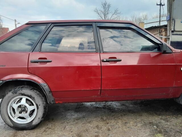 Красный ВАЗ 2109, объемом двигателя 1.5 л и пробегом 250 тыс. км за 1000 $, фото 8 на Automoto.ua