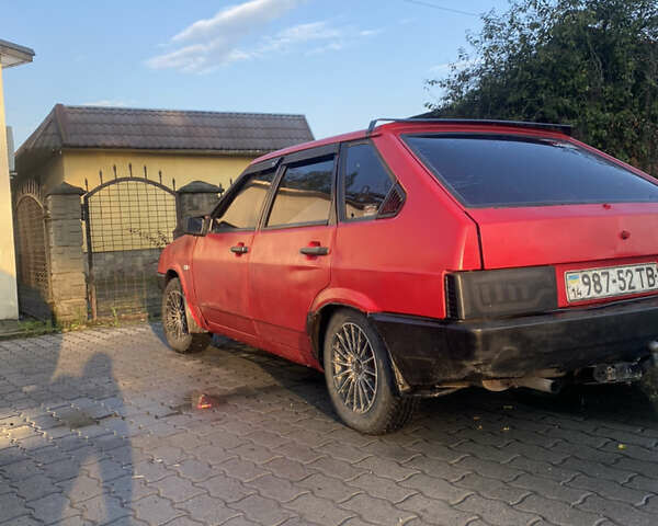 Красный ВАЗ 2109, объемом двигателя 1.3 л и пробегом 200 тыс. км за 1100 $, фото 3 на Automoto.ua