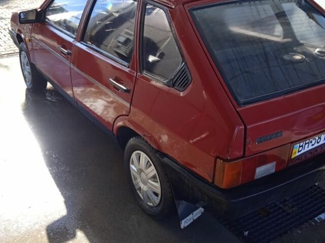Червоний ВАЗ 2109, об'ємом двигуна 1 л та пробігом 300 тис. км за 597 $, фото 5 на Automoto.ua
